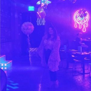 Meet Your Posher, Kiana